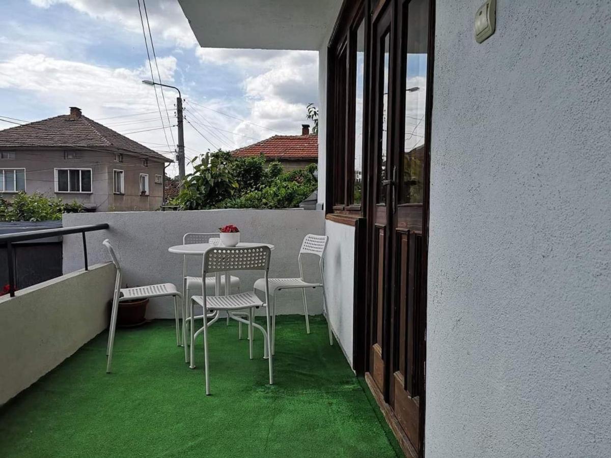 Guest House Ganovi Kałofer Zewnętrze zdjęcie