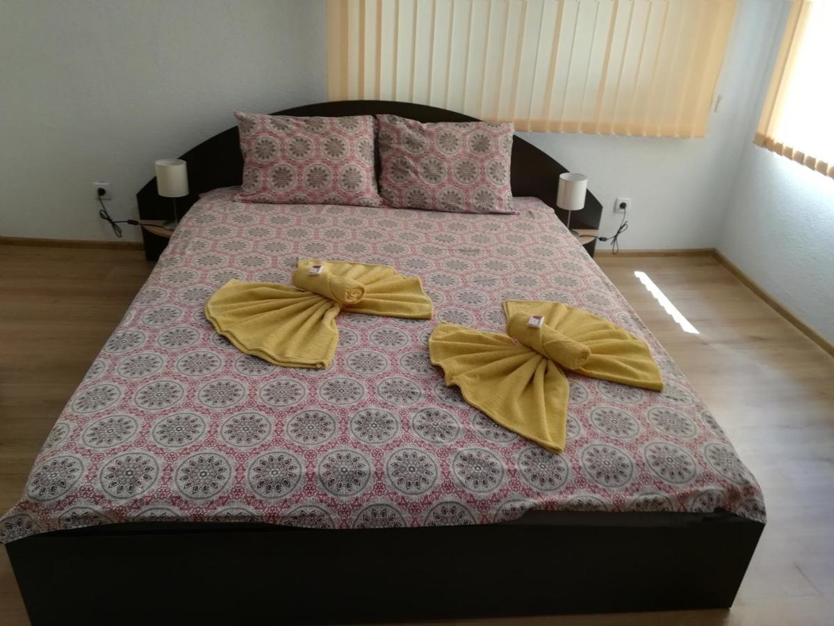 Guest House Ganovi Kałofer Zewnętrze zdjęcie